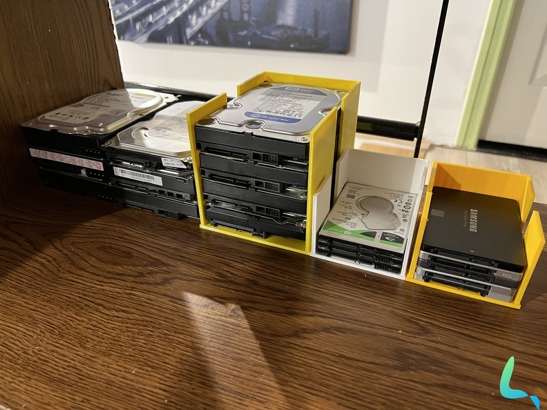 Boîtes de rangement pour disques durs 2,5 et 3,5 pouces.jpeg
