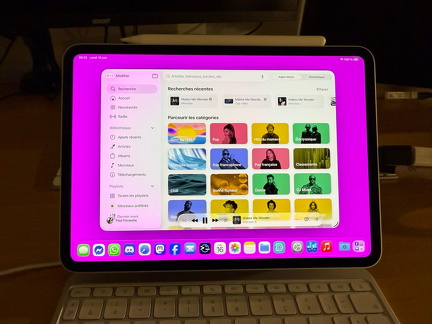Bug couleur rose iPadOS 26 beta 1
