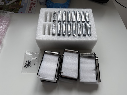 Disques durs SAS 10K reçus